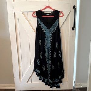 Beautiful beach dress! 👗